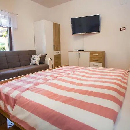 Casa Luka Vareski Vikendica
