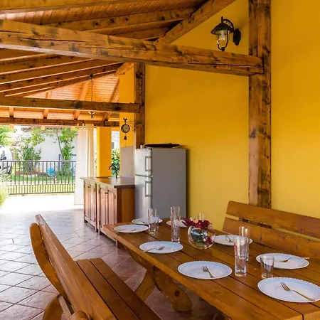 Lovely In With Kitchen Holiday home Kastel